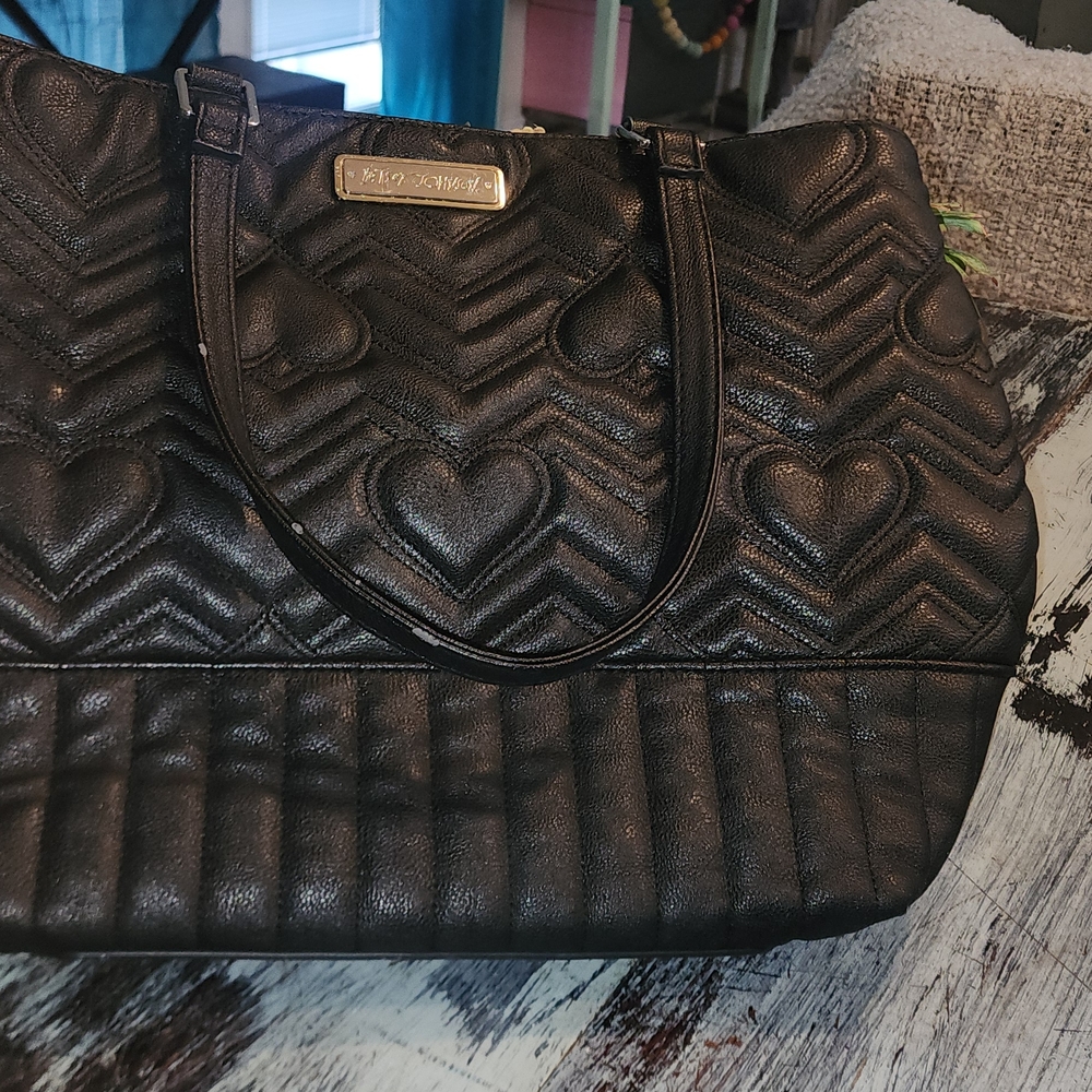 Betsey Johnson Black Quilted Heart Shoulder Bag